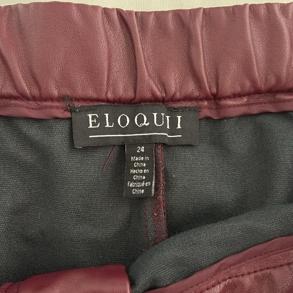 Eloquii Burgundy, Faux Leather,  Wide Leg, Pleated Pants. Matte Finish. Size 24 - Picture 5 of 10